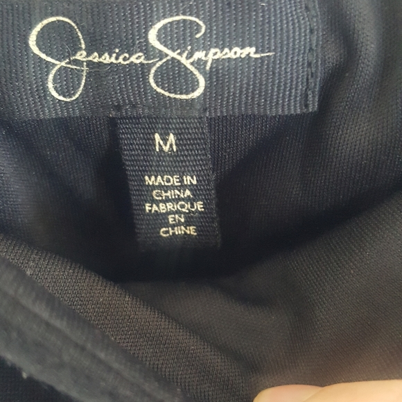 Jessica Simpson Two piece Top and Skirt.  Sz M - Picture 4 of 8